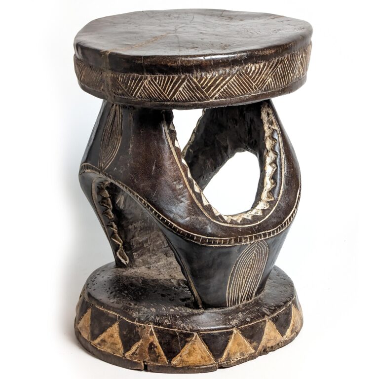 物置通販ドゴン族　スツール　アンティーク　アフリカ民芸品 木工、竹工芸