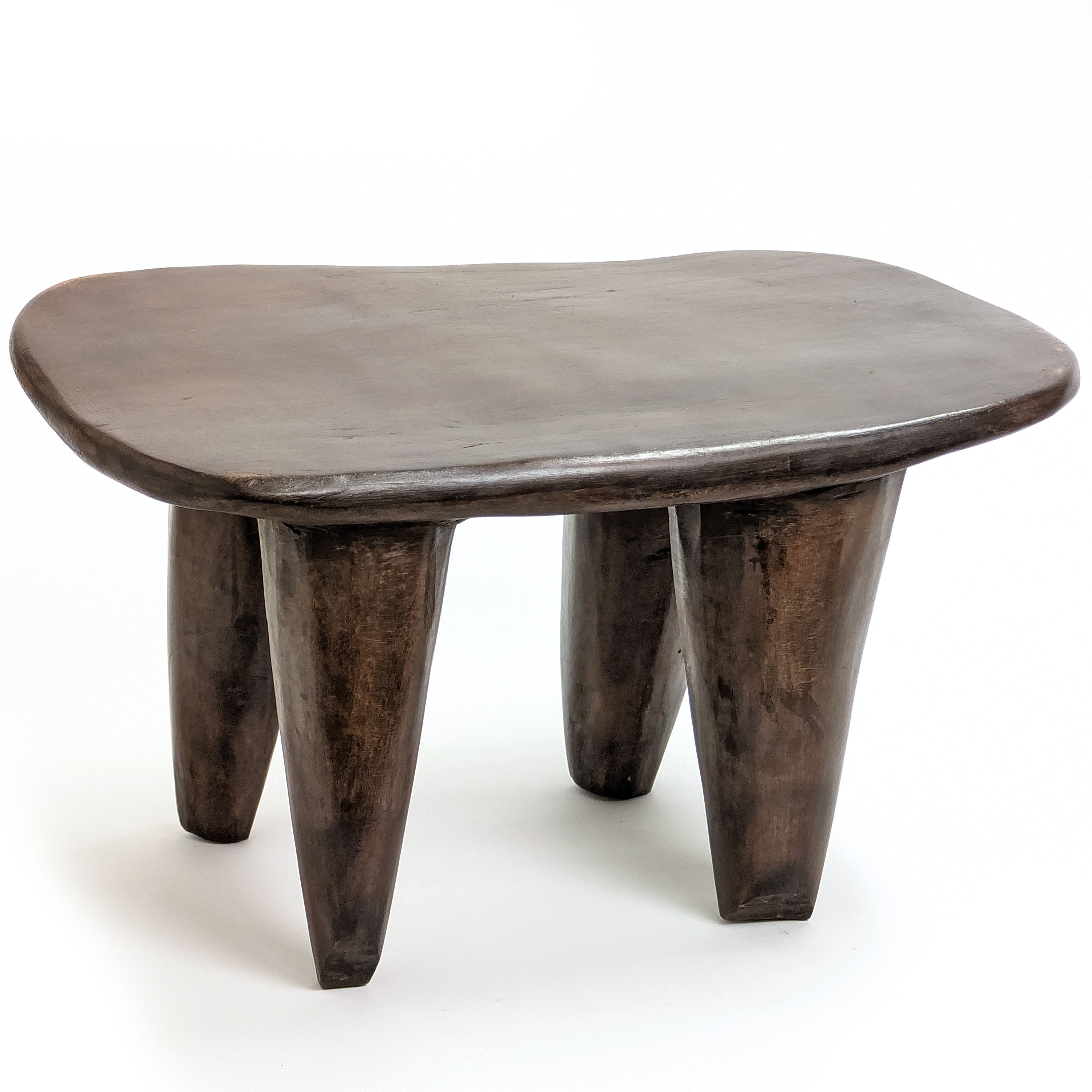 セヌフォ族腰掛 座面43x28cm アフリカの家具 スツール 椅子 （p350-04） - アフリカ雑貨店 アフロモード