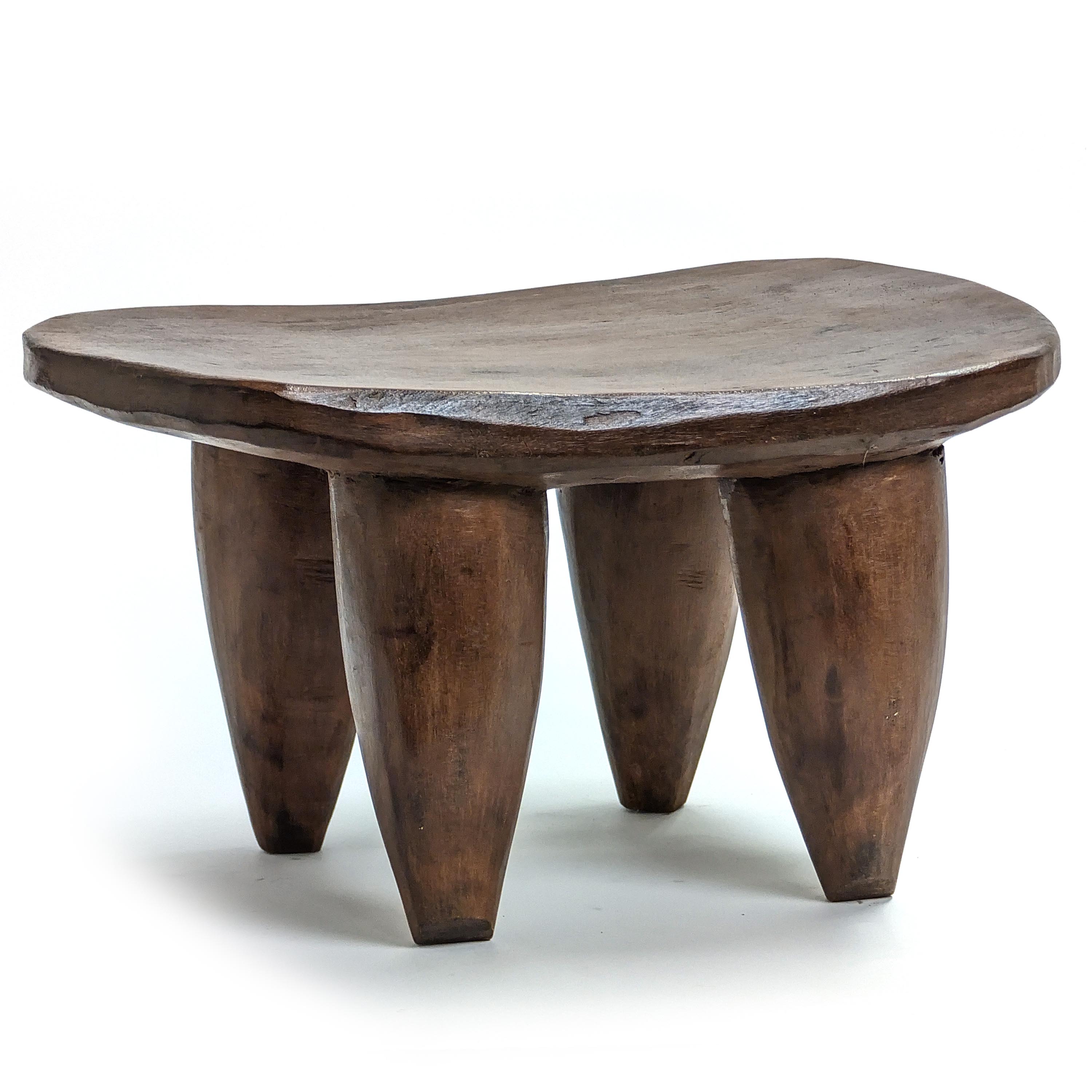 セヌフォ族腰掛 座面40x28cm アフリカの家具 スツール 椅子 （p350-07