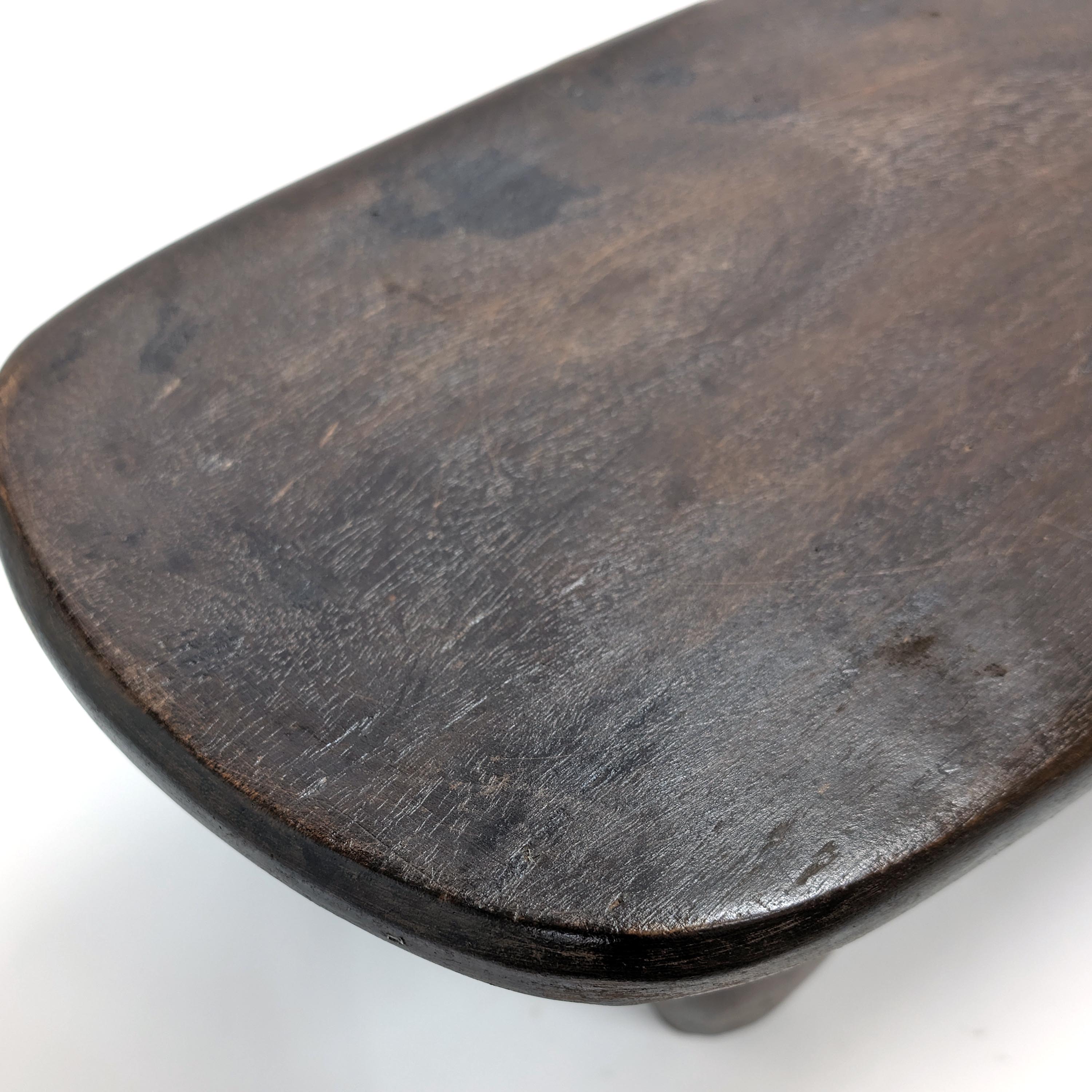 セヌフォ族腰掛 座面41x24cm アフリカの家具 スツール 椅子 （p580-02 
