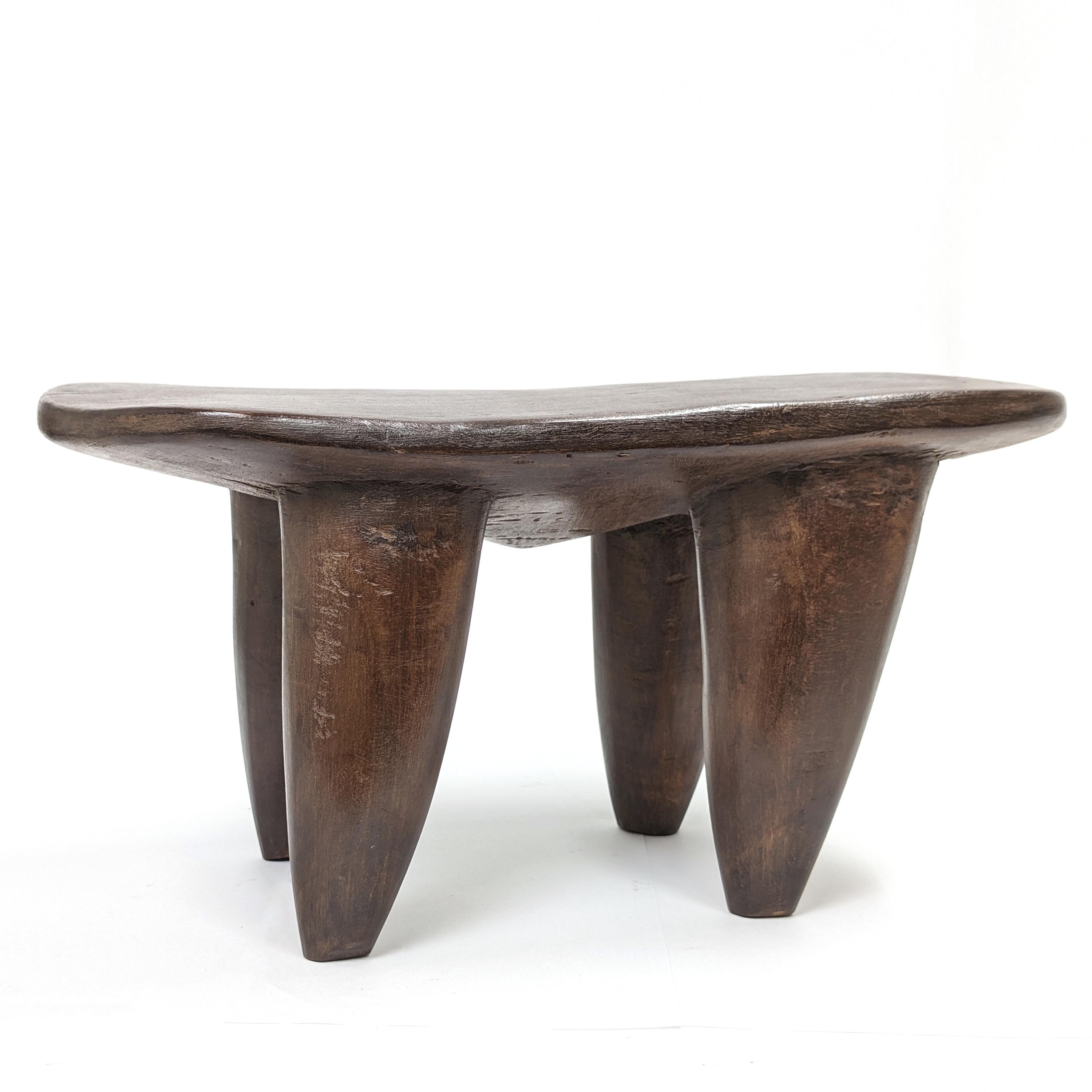 セヌフォ族腰掛 座面46x28cm アフリカの家具 スツール 椅子 （p675-30 