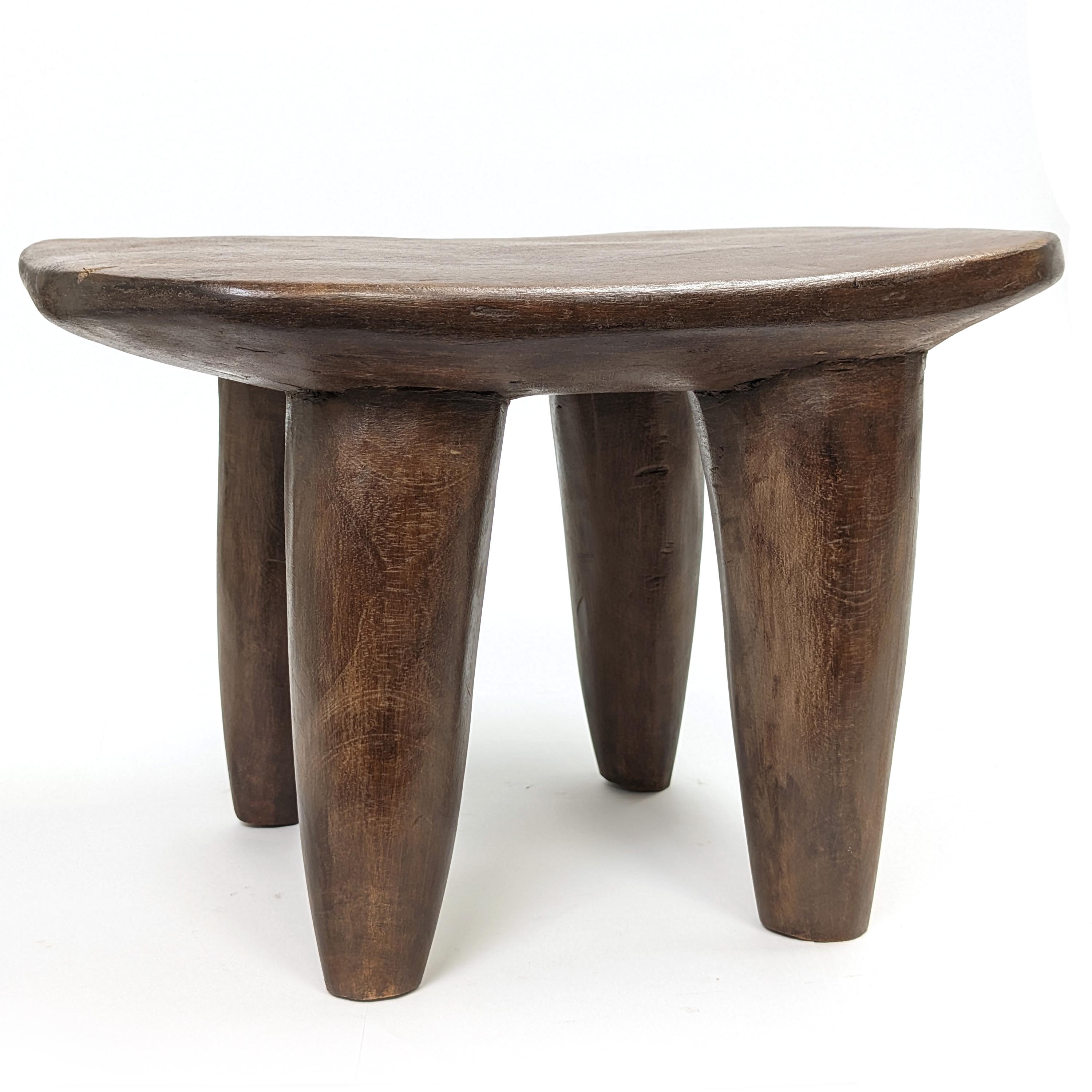 セヌフォ族腰掛 座面41x34cm アフリカの家具 スツール 椅子 （p675-31 
