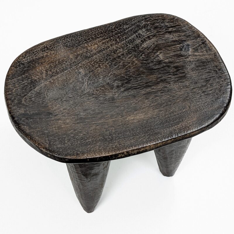 セヌフォ族腰掛 座面32×23cm アフリカの家具 スツール 椅子 （r121-13） - 画像 (4)