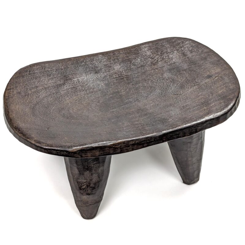 セヌフォ族腰掛 座面36×22cm アフリカの家具 スツール 椅子 （r123-21） - 画像 (3)