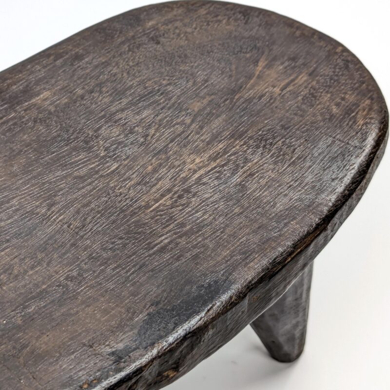 セヌフォ族腰掛 座面37×23cm アフリカの家具 スツール 椅子 （r123-22） - 画像 (6)